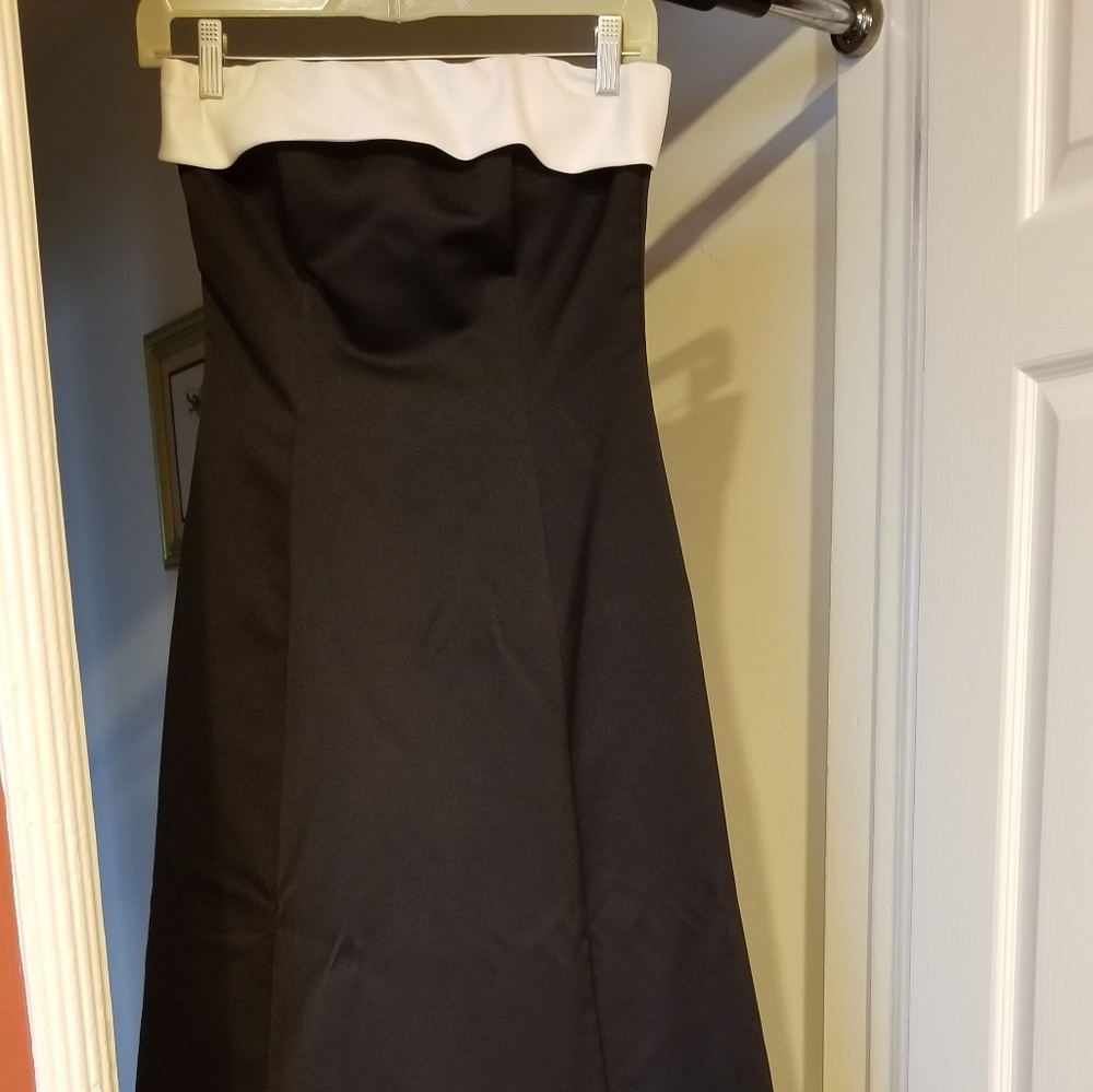 Black and white 2 pieces dress. - Picture 1 of 8